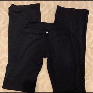 Lululemons flare yoga pant